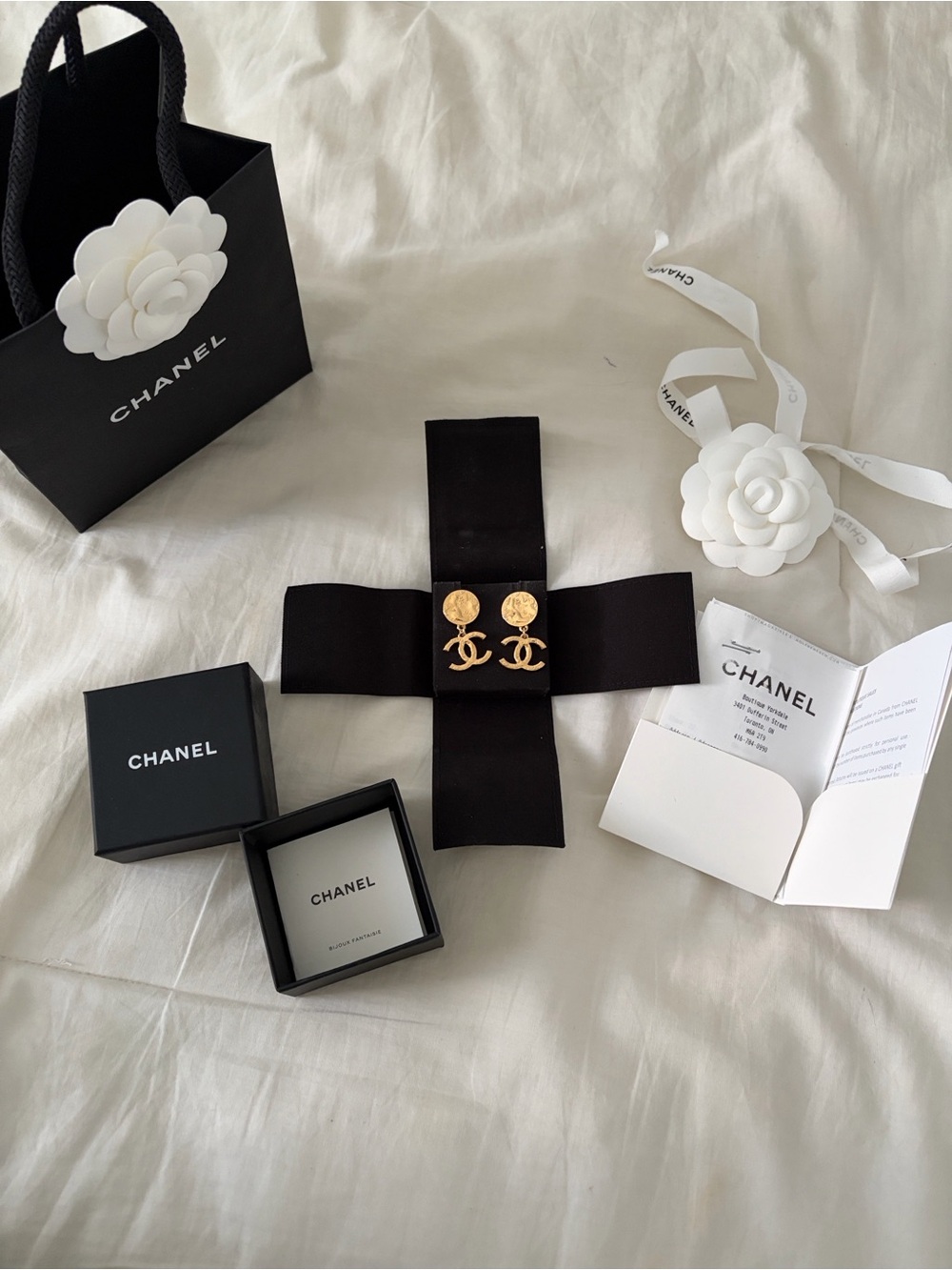 CHANEL Gold CC Drop Earrings - Gold Tone